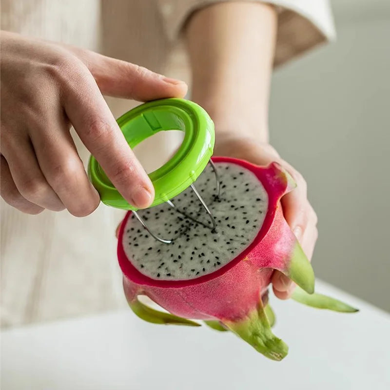 Kiwi Cutter Peeler